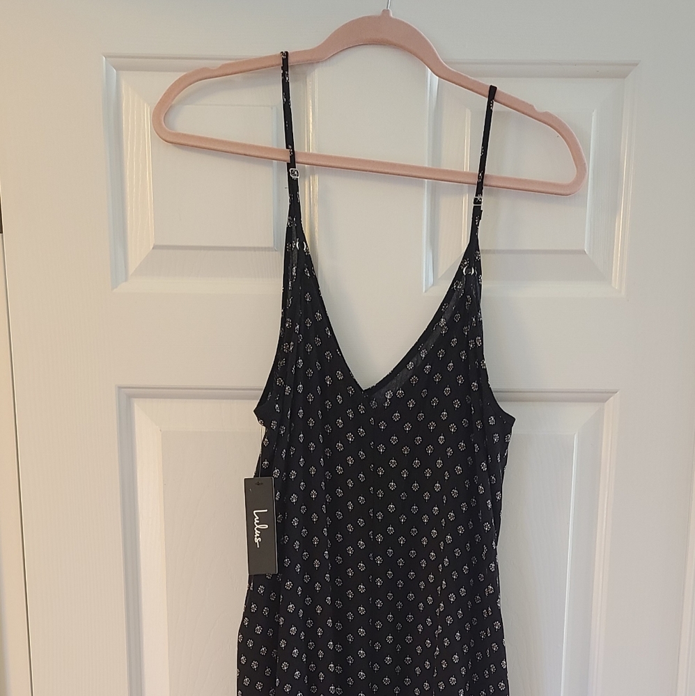 https://www.lulus.com/products/yours-tule-black-fl